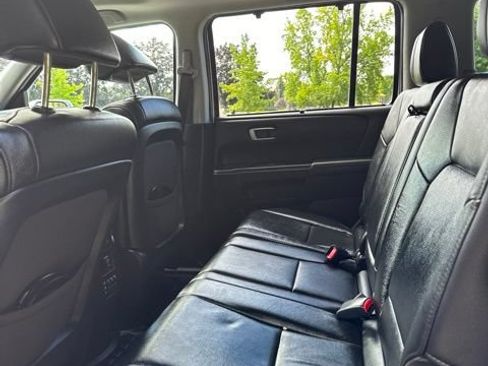 Used 2012 Honda Pilot Touring image 16
