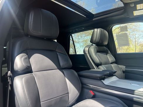 New 2026 Lincoln Navigator L Reserve AWD/4WD image 28
