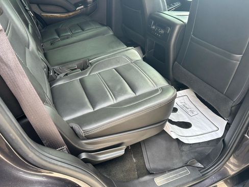 Used 2017 GMC Yukon Denali w/ Open Road Package AWD/4WD image 11