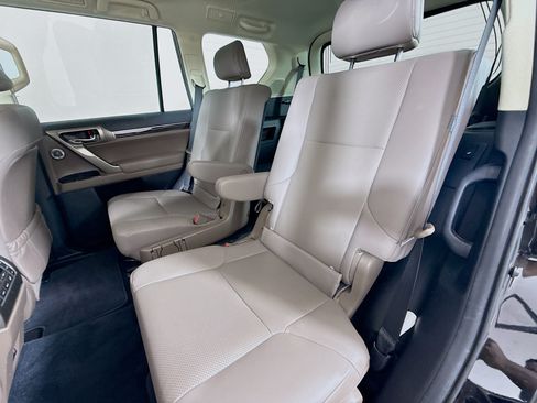Used 2021 Lexus GX 460 Premium AWD/4WD image 23