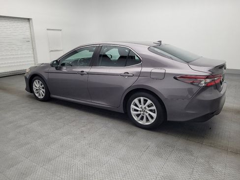 Used 2022 Toyota Camry LE image 3