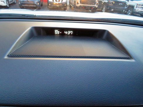 Used 2014 Toyota Sequoia Platinum image 30