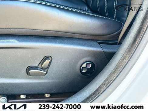 Used 2021 Chrysler 300 S image 23