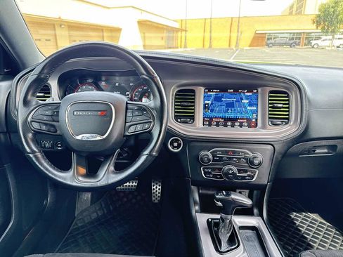 Used 2023 Dodge Charger R/T w/ Plus Group RWD image 17