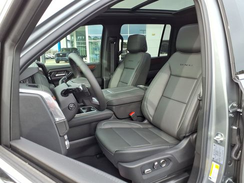 New 2026 GMC Yukon XL Denali w/ Sun & Power Step Package image 75