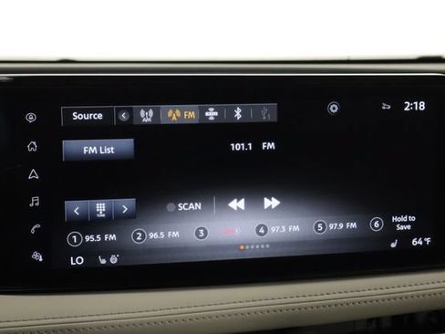 Used 2023 Nissan Ariya FWD image 26