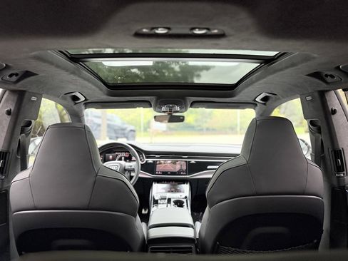 Used 2025 Audi SQ8 Prestige image 42