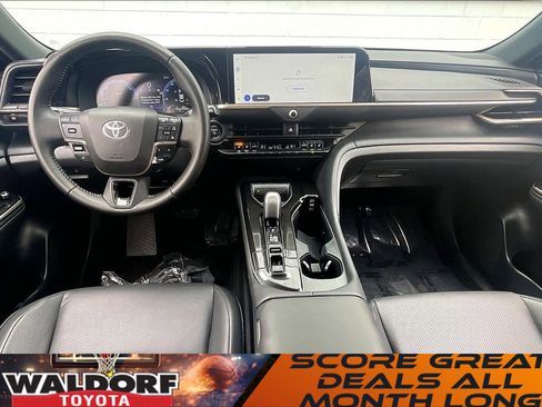 Used 2025 Toyota Crown XLE image 19