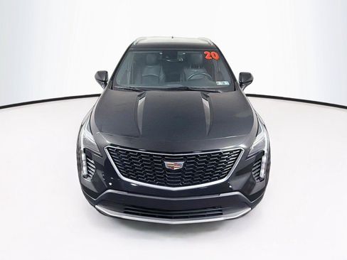 Used 2020 Cadillac XT4 Premium Luxury w/ Cold Weather Package AWD/4WD image 13