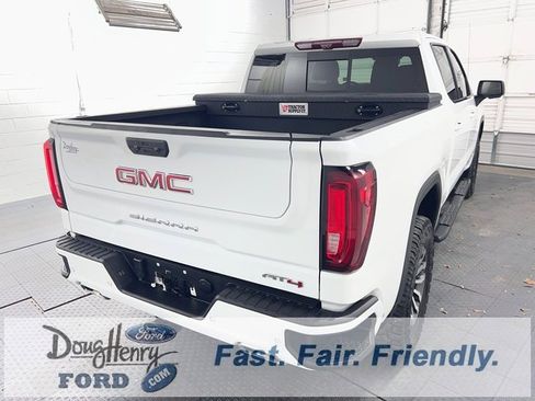 Used 2023 GMC Sierra 1500 AT4 w/ Technology Package image 7