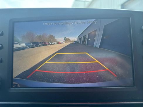 Used 2021 Hyundai Elantra Blue w/ Preferred Accessory Package FWD image 29