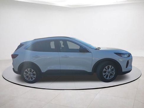 Certified 2023 Ford Escape Active w/ Tech Pack #1 image 8