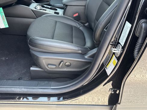 New 2025 Ford Escape PHEV image 16