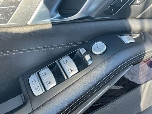 Used 2019 BMW X7 xDrive50i w/ Off-Road Package image 30