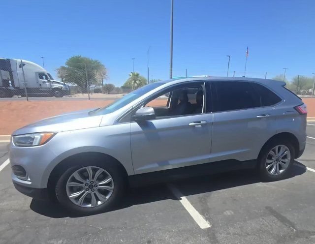 Used 2022 Ford Edge Titanium w/ Equipment Group 301A AWD/4WD image 8