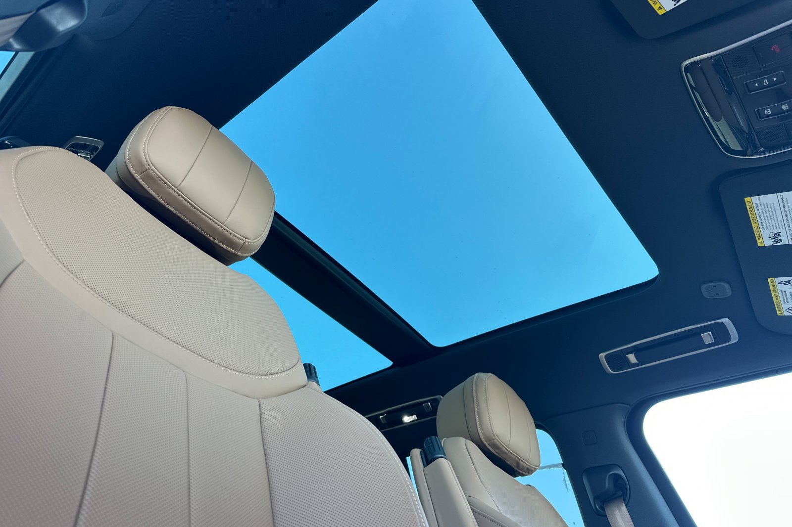 New 2026 Land Rover Range Rover SE AWD/4WD image 17
