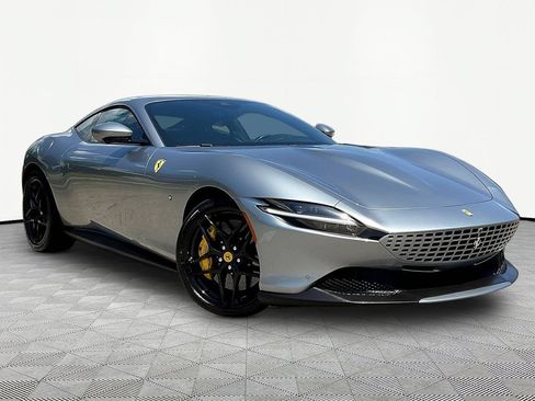 Used 2023 Ferrari Roma RWD image 4
