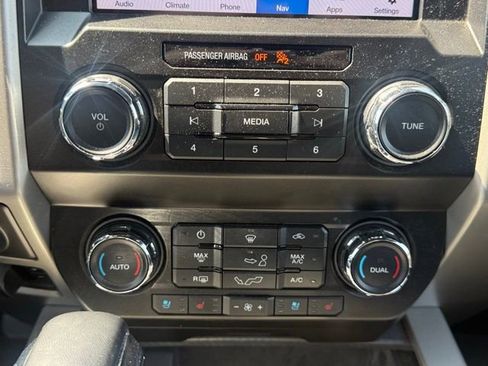 Used 2019 Ford F150 Lariat AWD/4WD image 29