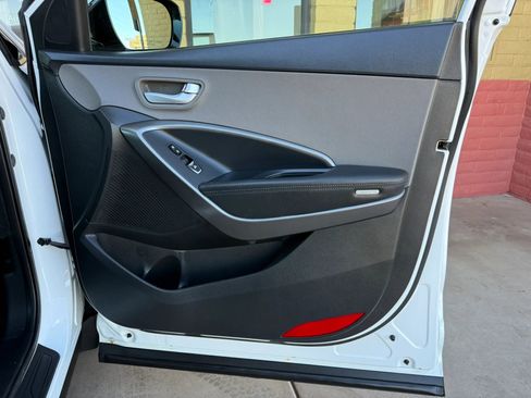 Used 2017 Hyundai Santa Fe Sport image 25