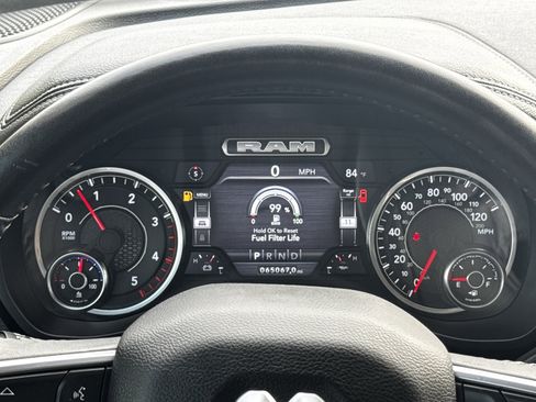 Used 2024 RAM 2500 Laramie image 16