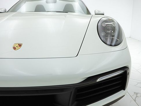 Used 2020 Porsche 911 Carrera image 29