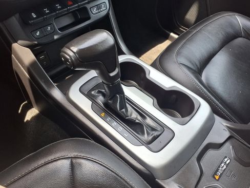 Used 2018 Chevrolet Colorado ZR2 w/ LPO, Gearon Bar Package AWD/4WD image 23