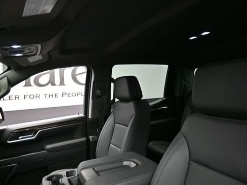 Used 2025 Chevrolet Silverado 1500 LT w/ Leather Package AWD/4WD image 17