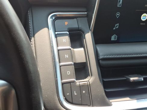 Used 2022 Chevrolet Tahoe LT AWD/4WD image 18