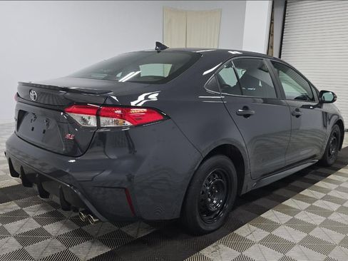 Used 2025 Toyota Corolla SE image 4