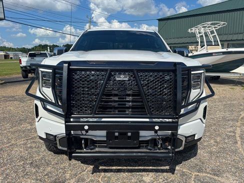 Used 2022 GMC Sierra 1500 Denali Ultimate AWD/4WD image 8