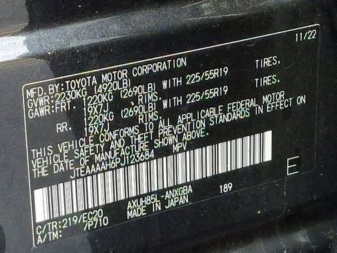 Used 2023 Toyota Venza Nightshade image 28