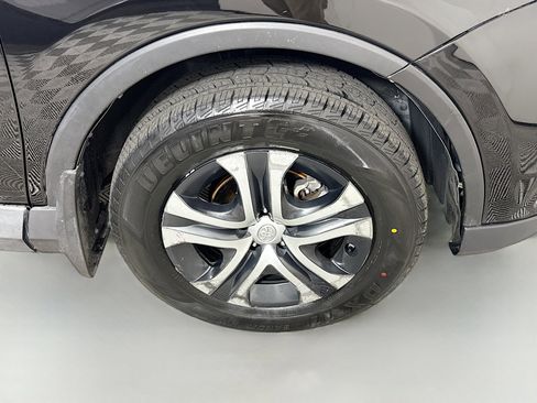 Used 2018 Toyota RAV4 LE w/ All Weather Liner Package image 31