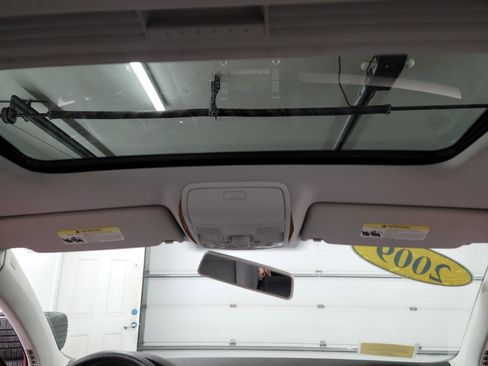 Used 2009 Volkswagen Rabbit S image 14