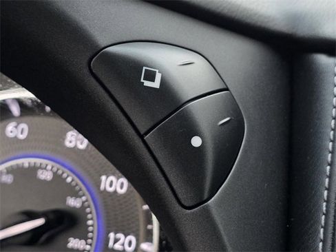 Used 2018 INFINITI QX80 Base image 40