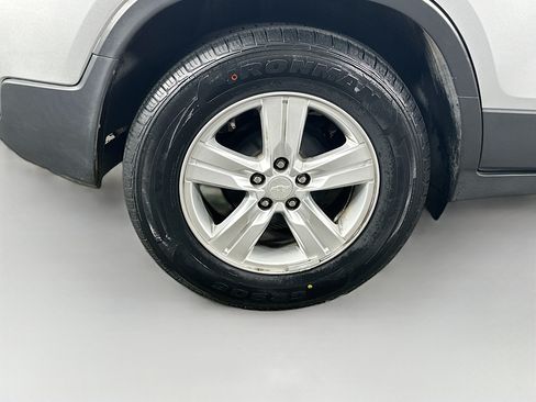 Used 2020 Chevrolet Trax LS FWD image 11