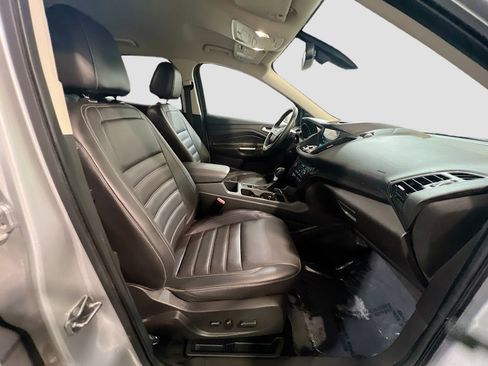 Used 2017 Ford Escape Titanium image 21