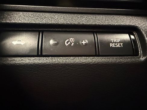 Used 2023 Nissan Altima 2.5 SV FWD image 24
