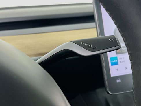 Used 2023 Tesla Model 3 Standard Range RWD image 23