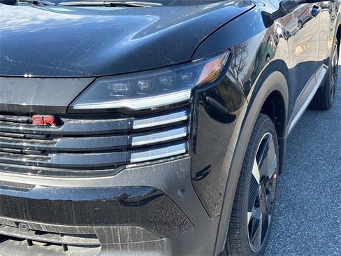 New 2026 Nissan Kicks SR image 10