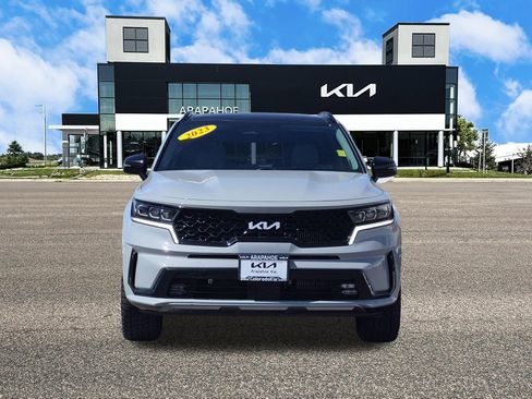 Used 2023 Kia Sorento SX AWD/4WD image 4