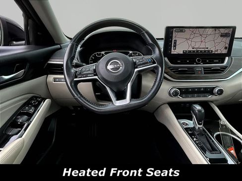 Used 2023 Nissan Altima 2.5 SV w/ SV Premium Package FWD image 8