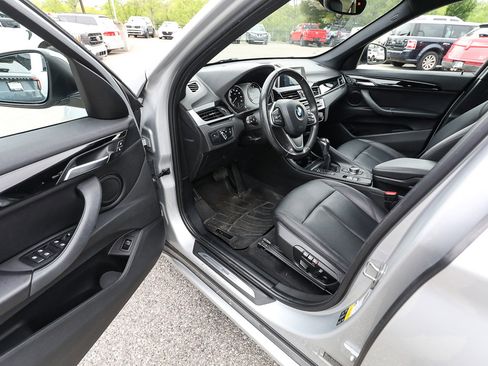 Used 2018 BMW X1 xDrive28i w/ Convenience Package AWD/4WD image 10