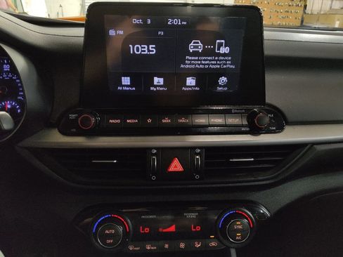 Used 2019 Kia Forte LXS image 25