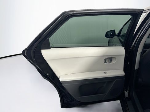 Used 2024 Hyundai Ioniq 5 SE image 27