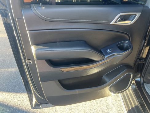 Used 2019 GMC Yukon XL Denali image 23