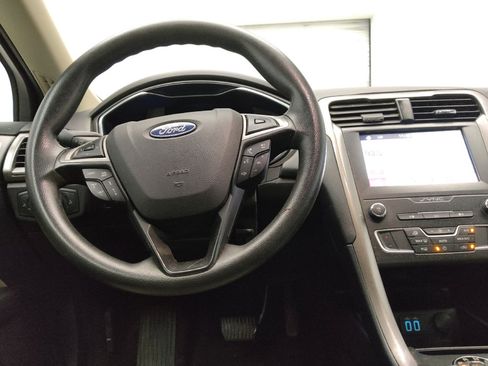 Used 2019 Ford Fusion S FWD image 22