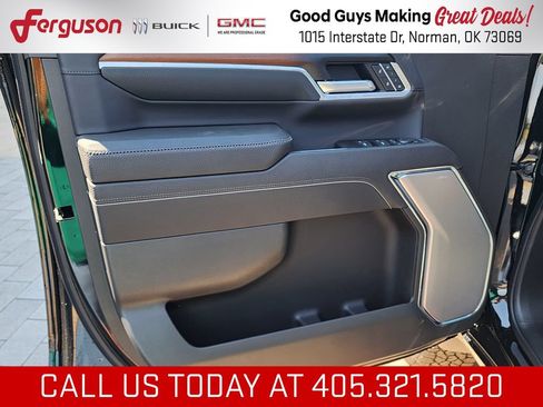 New 2026 GMC Sierra 2500 Denali w/ Denali Reserve Package AWD/4WD image 15