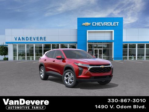 New 2026 Chevrolet Trax LS w/ LS Convenience Package FWD image 1