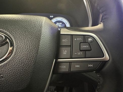 New 2026 Toyota Highlander XSE image 22