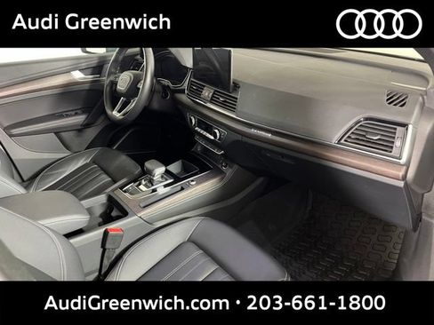 Used 2023 Audi Q5 2.0T Premium Plus w/ Premium Plus Package AWD/4WD image 11
